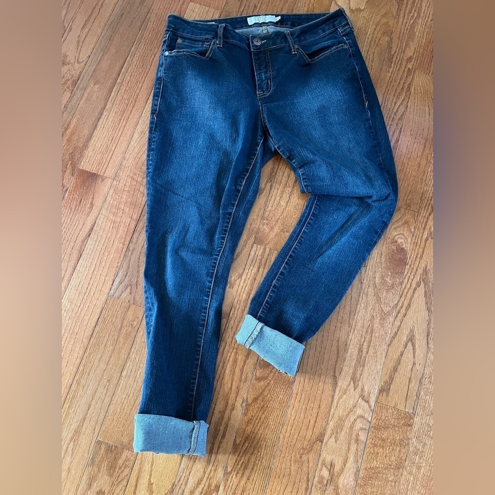 TORRID Tall Curvy Cuffed Skinny Blue Jeans Women's 12T Classic 5 pocket Denim